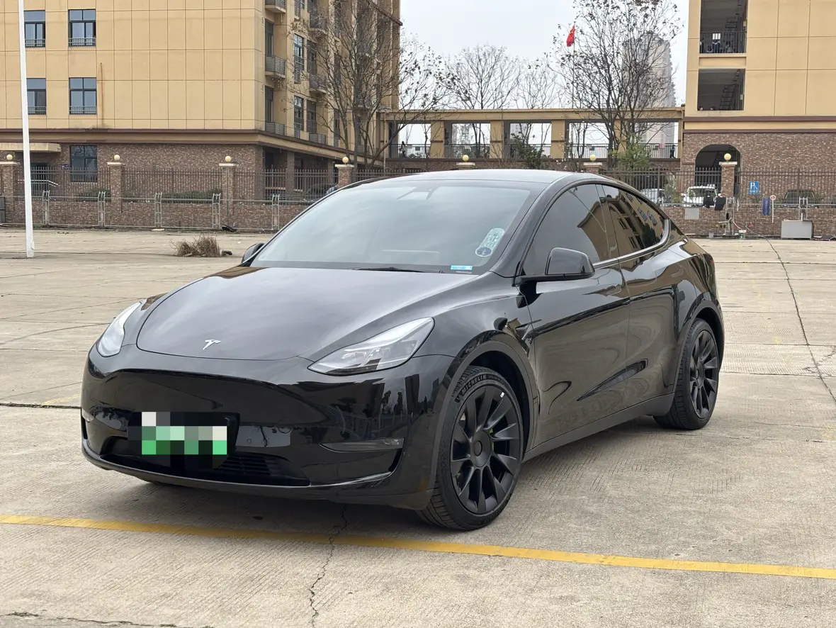 Tesla Model Y  из Китая