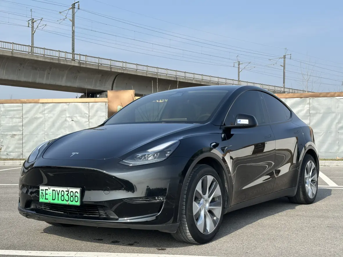 Tesla Model Y  из Китая