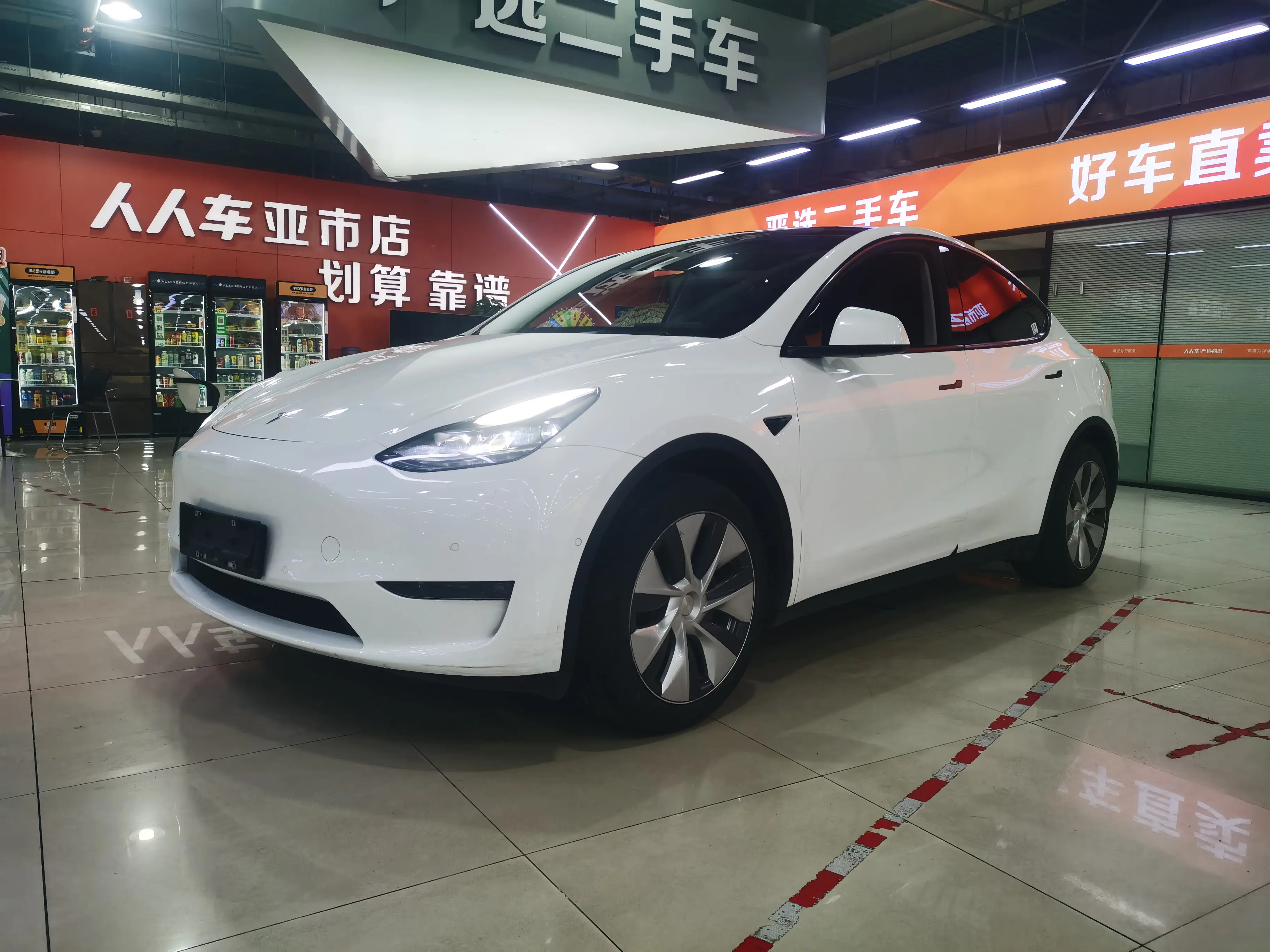 Tesla Model Y  из Китая