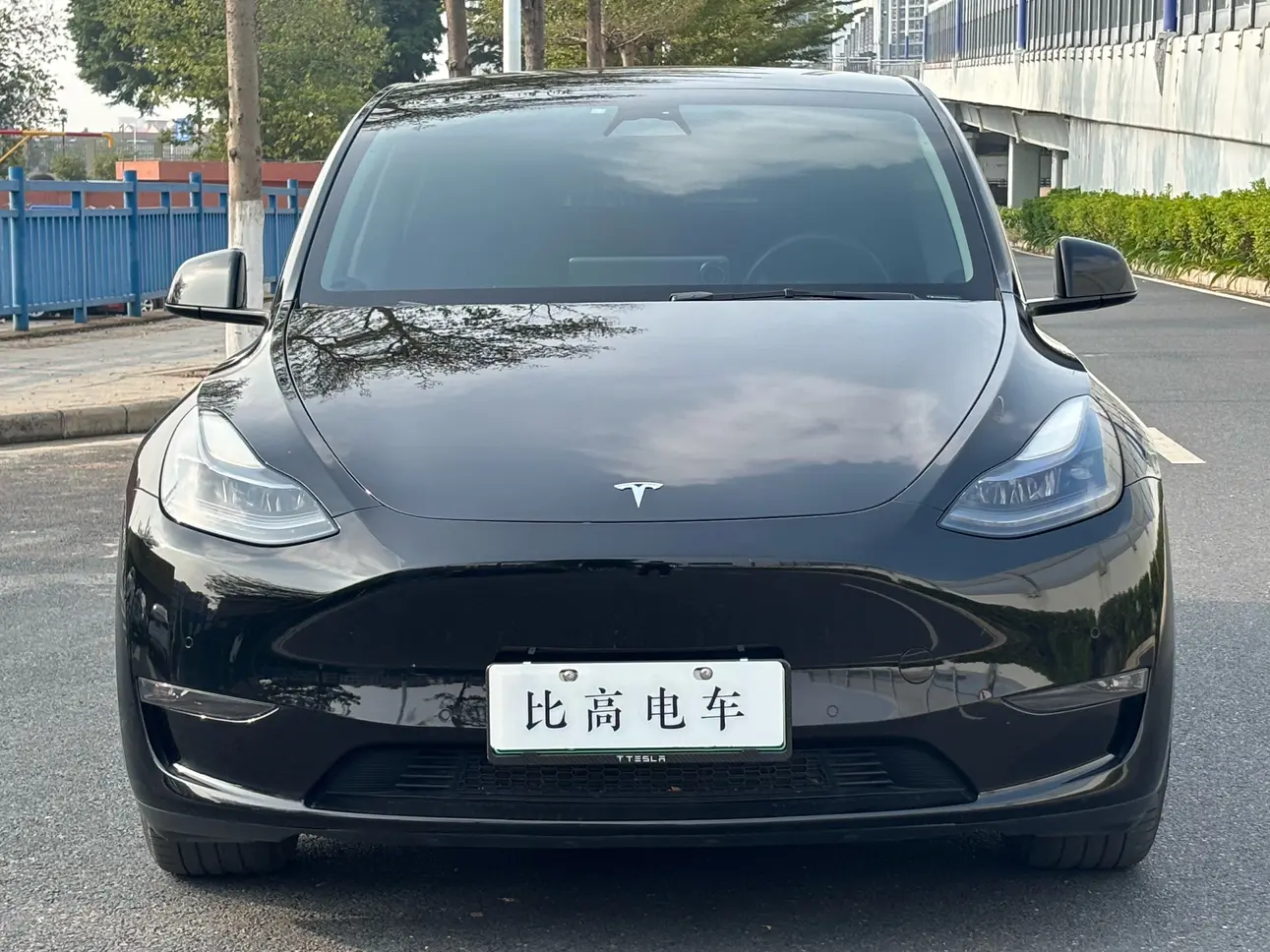 Tesla Model Y  из Китая