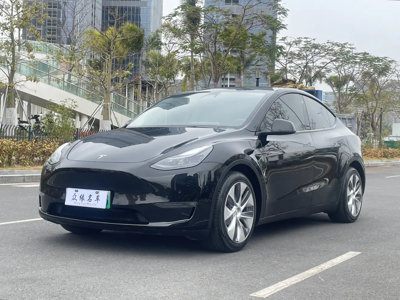 Tesla Model Y  из Китая