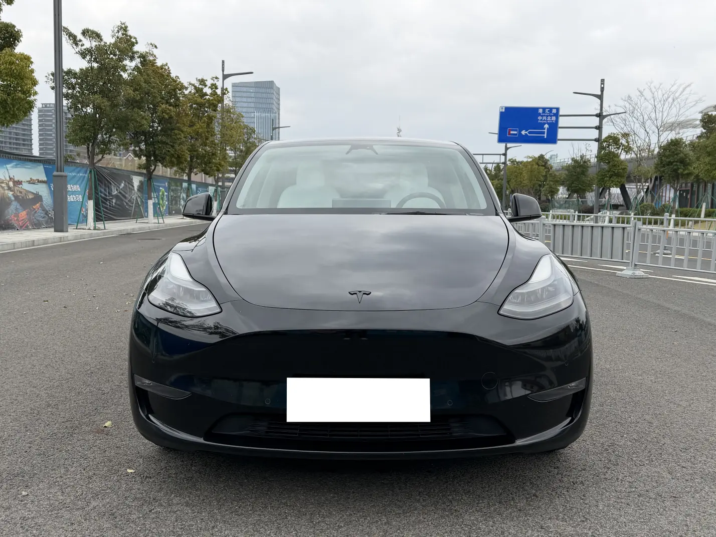 Tesla Model Y  из Китая