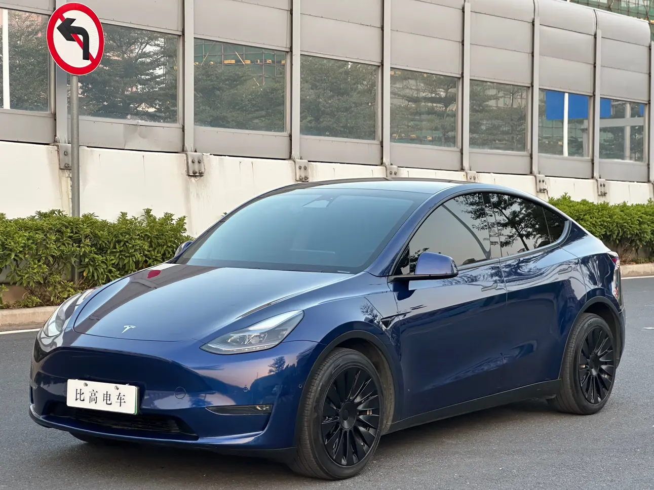 Tesla Model Y  из Китая