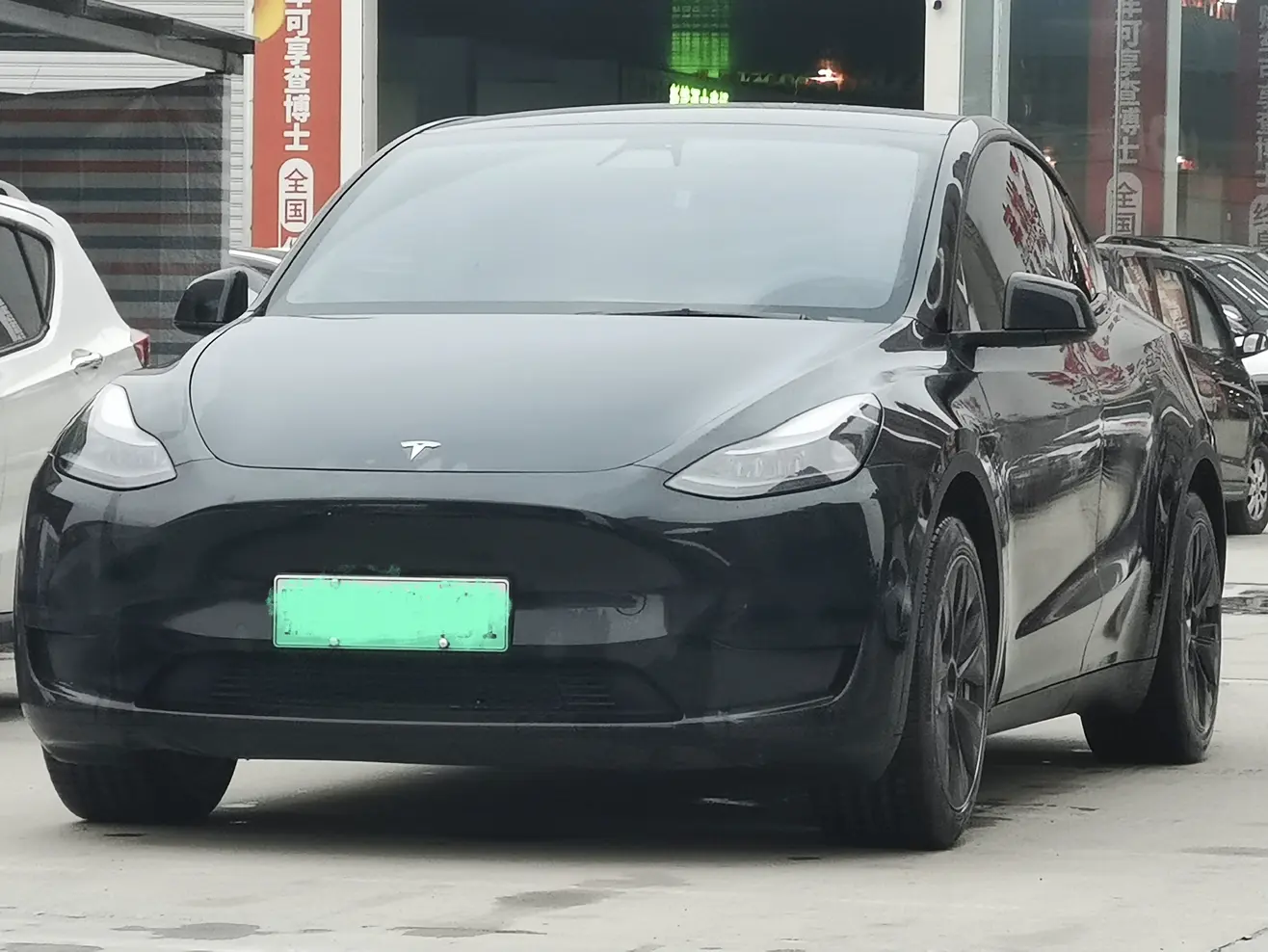 Tesla Model Y  из Китая