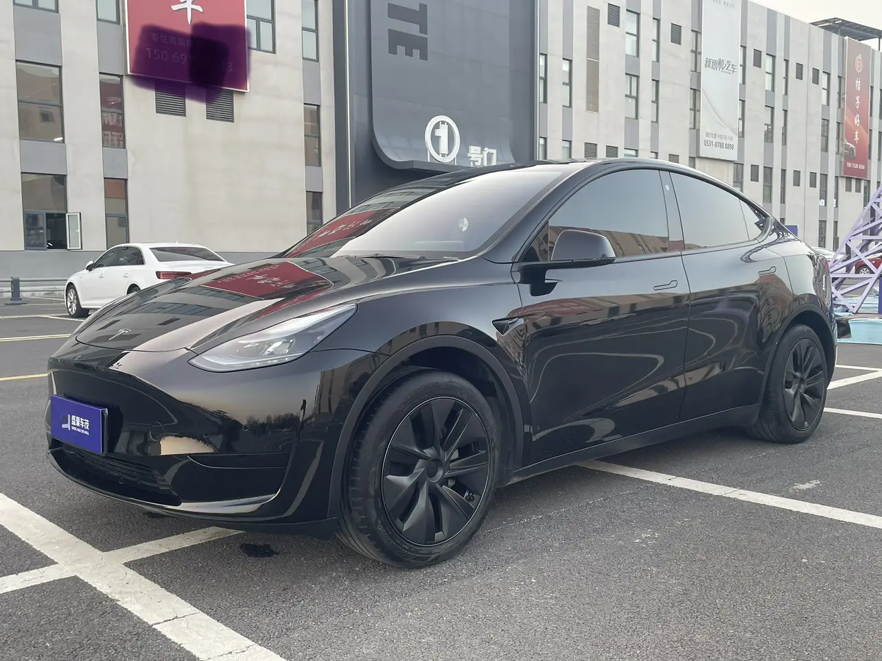 Tesla Model Y  из Китая