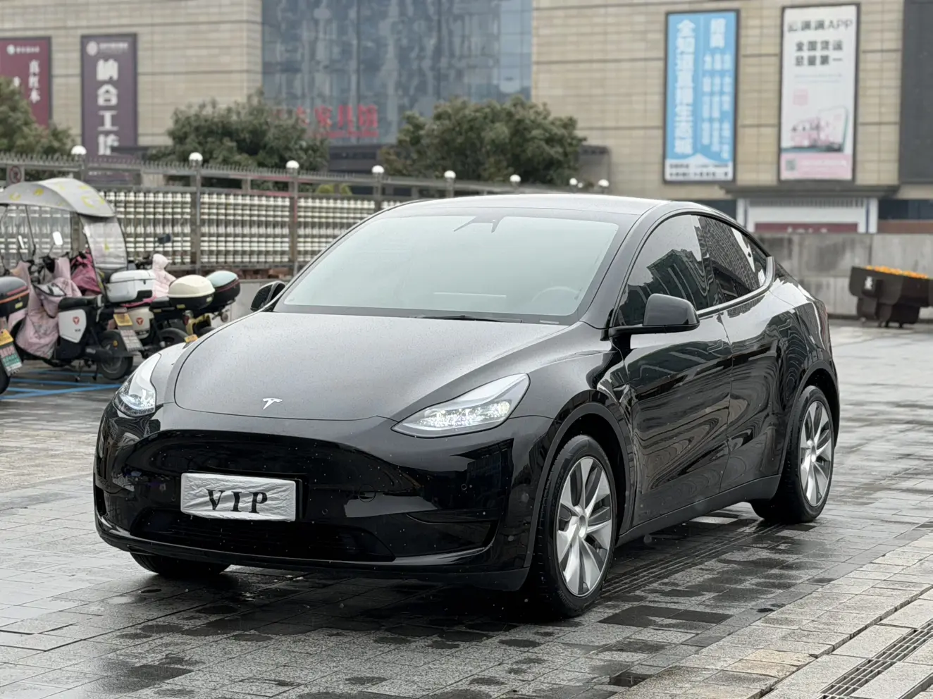 Tesla Model Y  из Китая