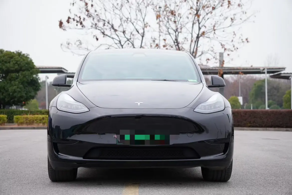 Tesla Model Y  из Китая