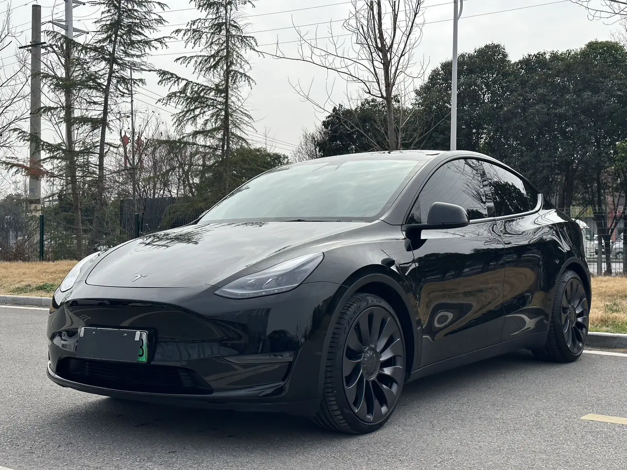 Tesla Model Y  из Китая