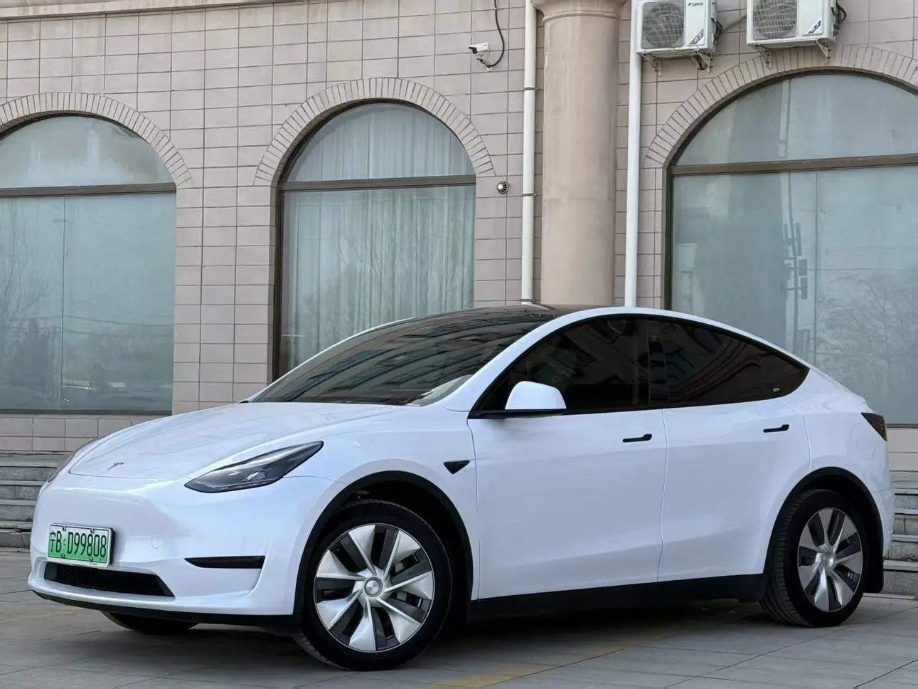 Tesla Model Y  из Китая