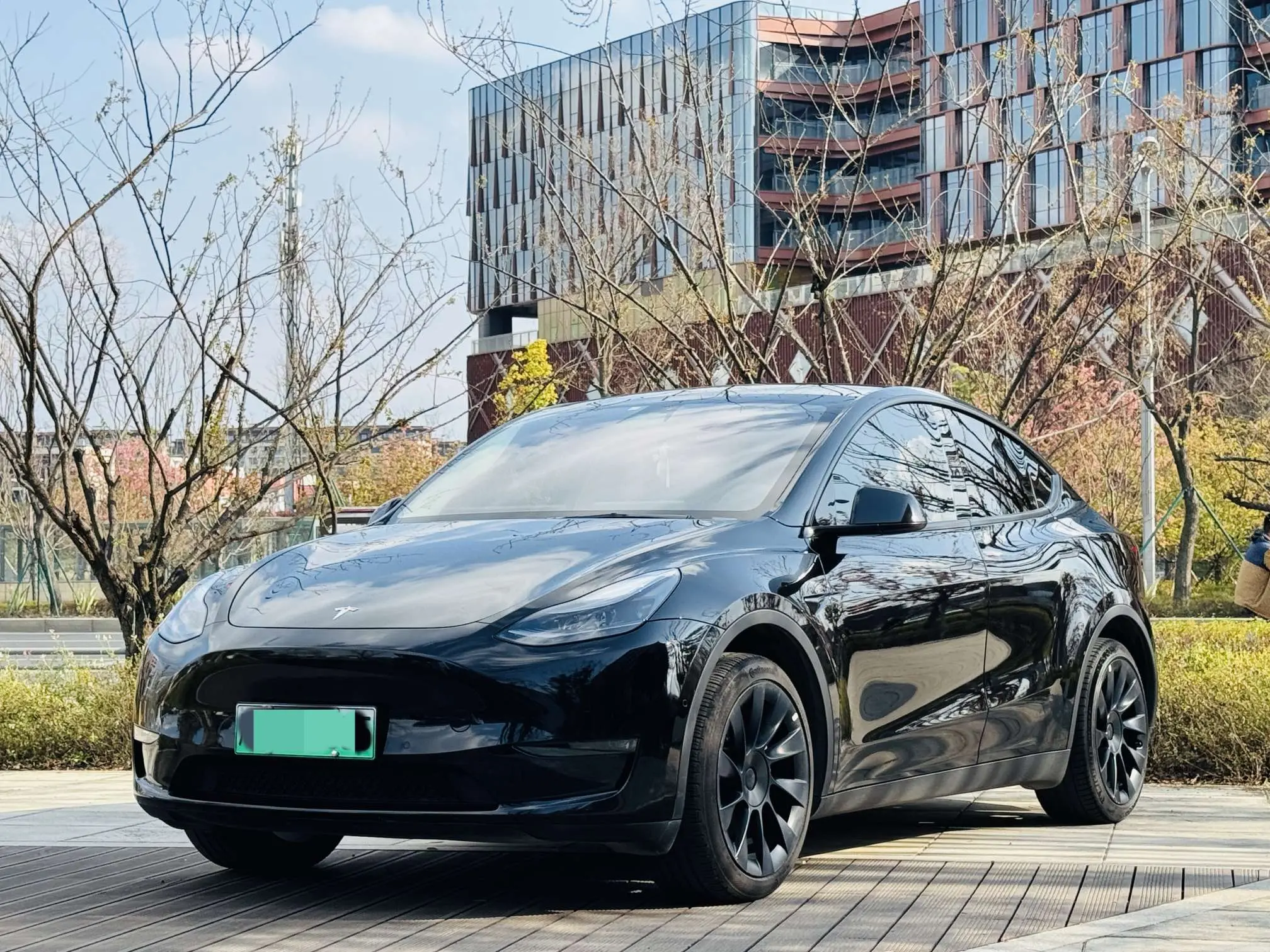 Tesla Model Y  из Китая