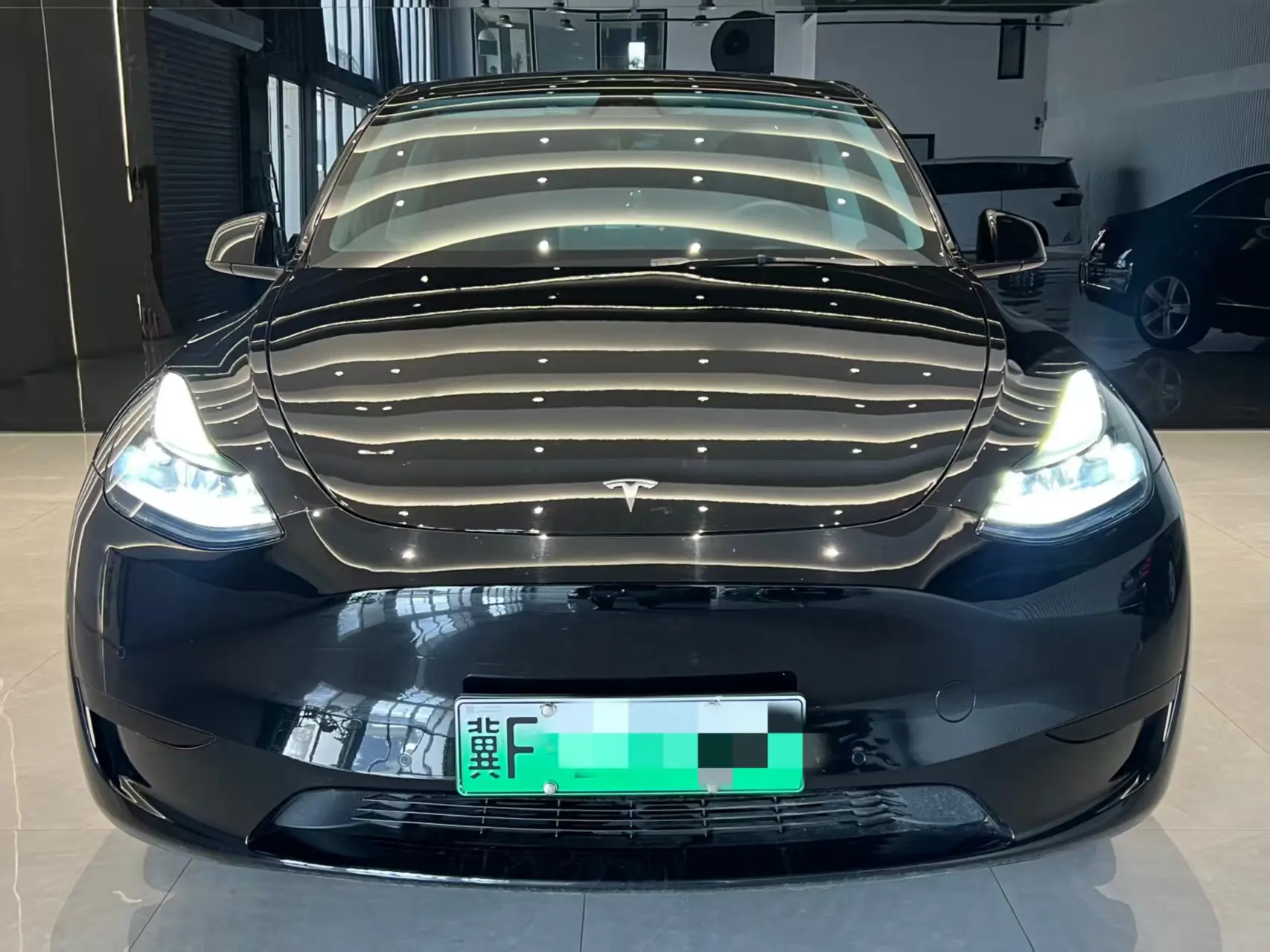 Tesla Model Y  из Китая