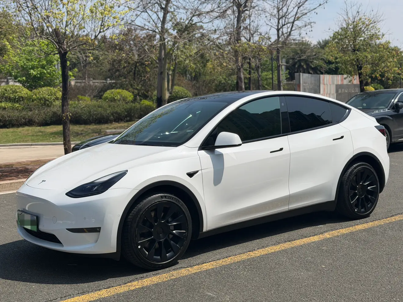 Tesla Model Y  из Китая