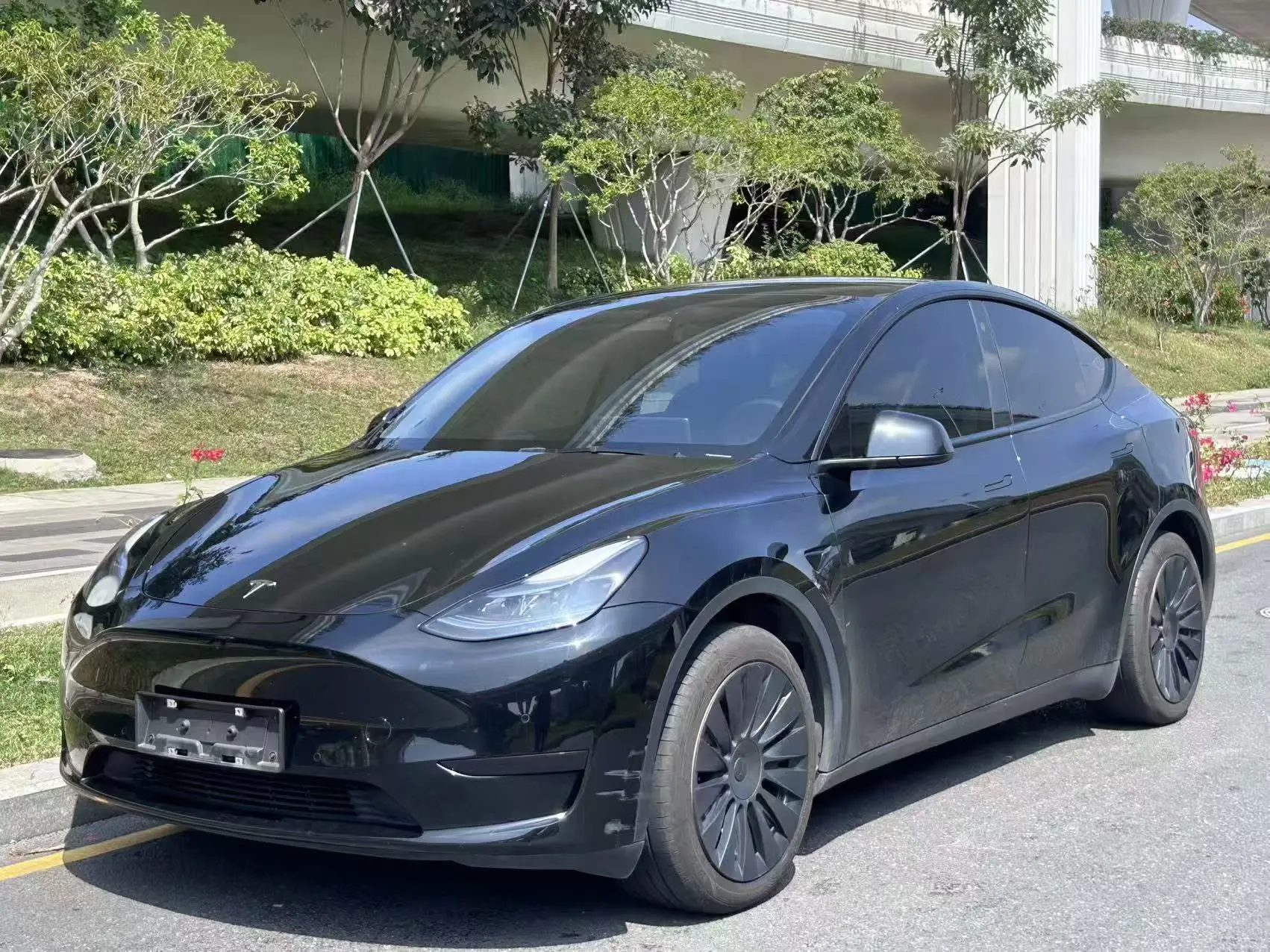 Tesla Model Y  из Китая
