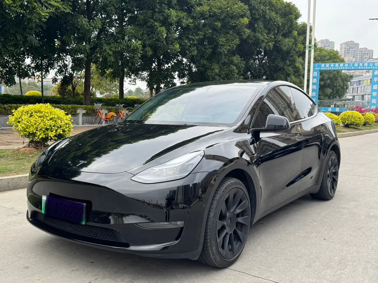 Tesla Model Y  из Китая
