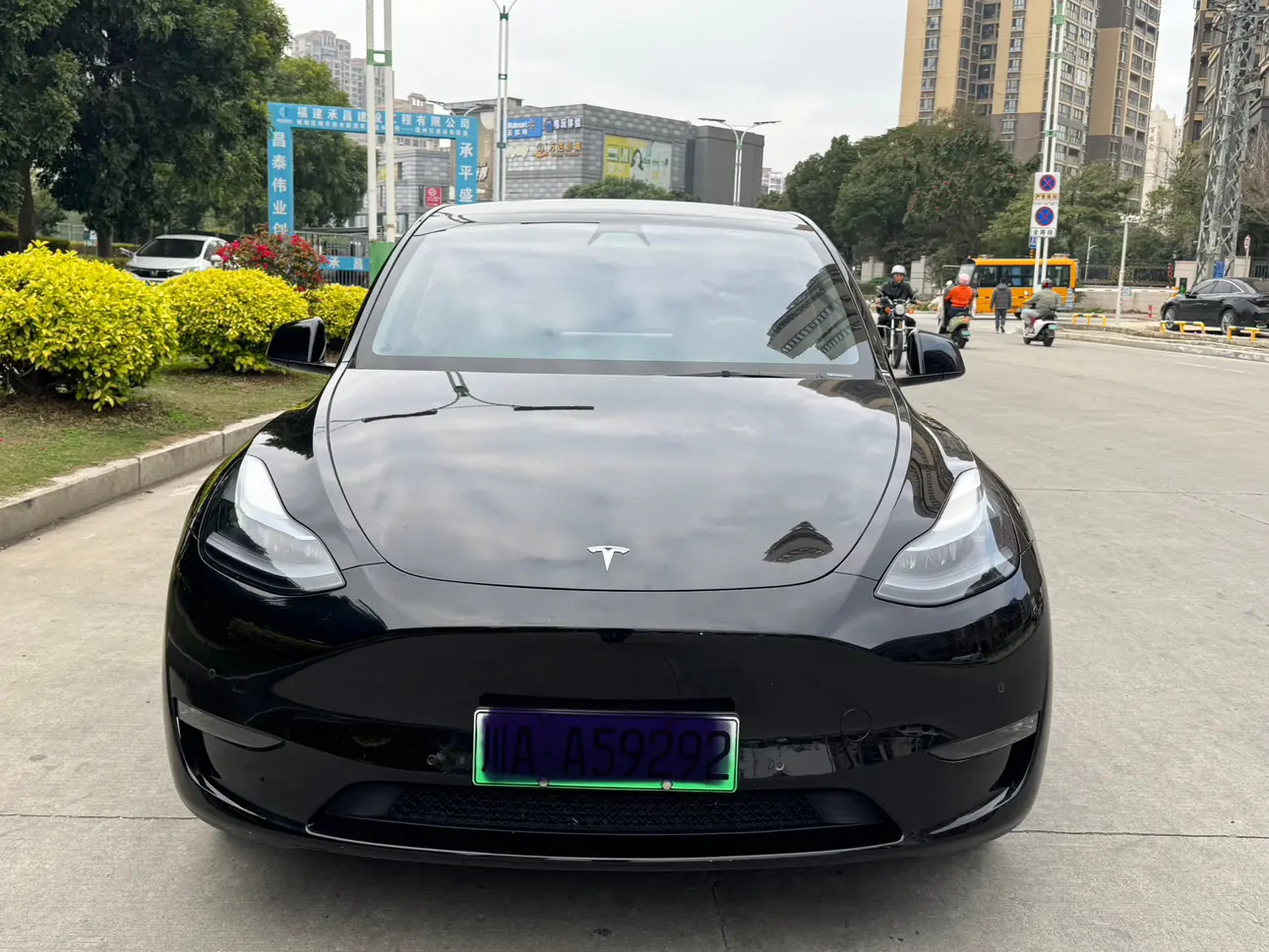 Tesla Model Y  из Китая