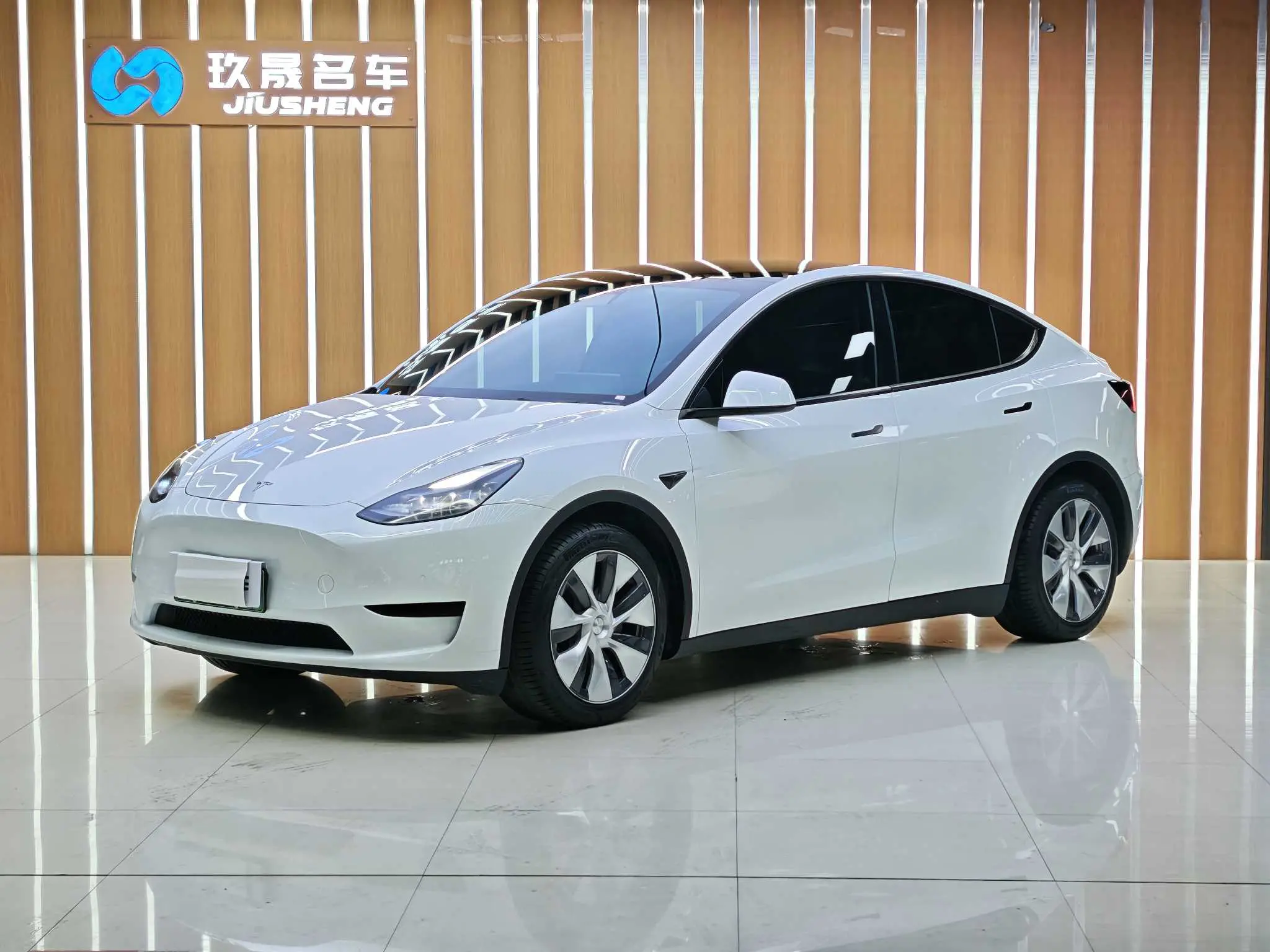 Tesla Model Y  из Китая