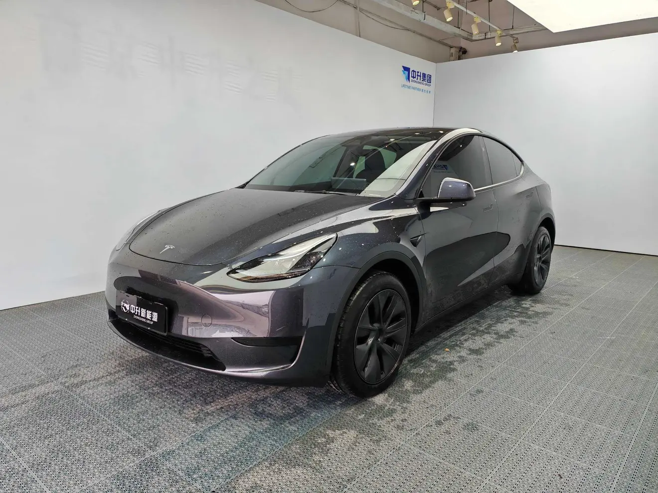 Tesla Model Y  из Китая