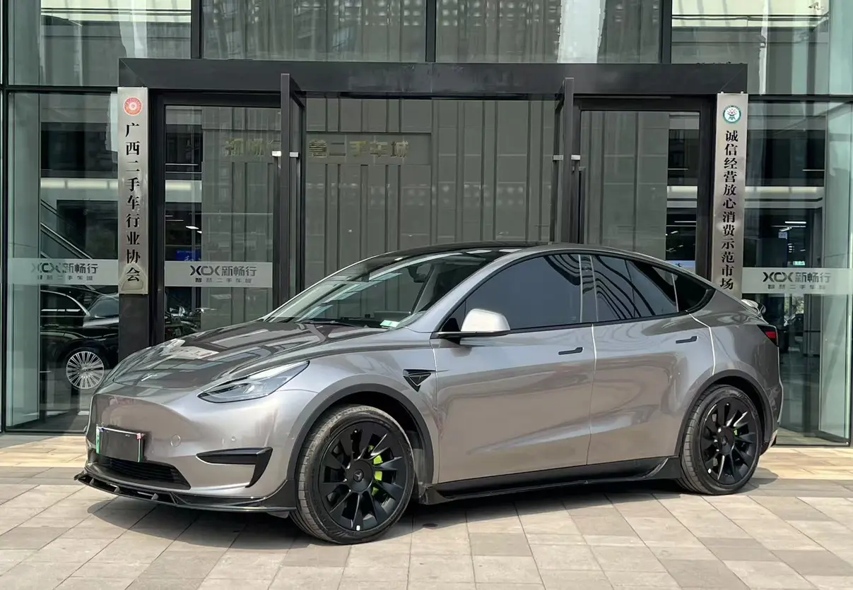 Tesla Model Y  из Китая