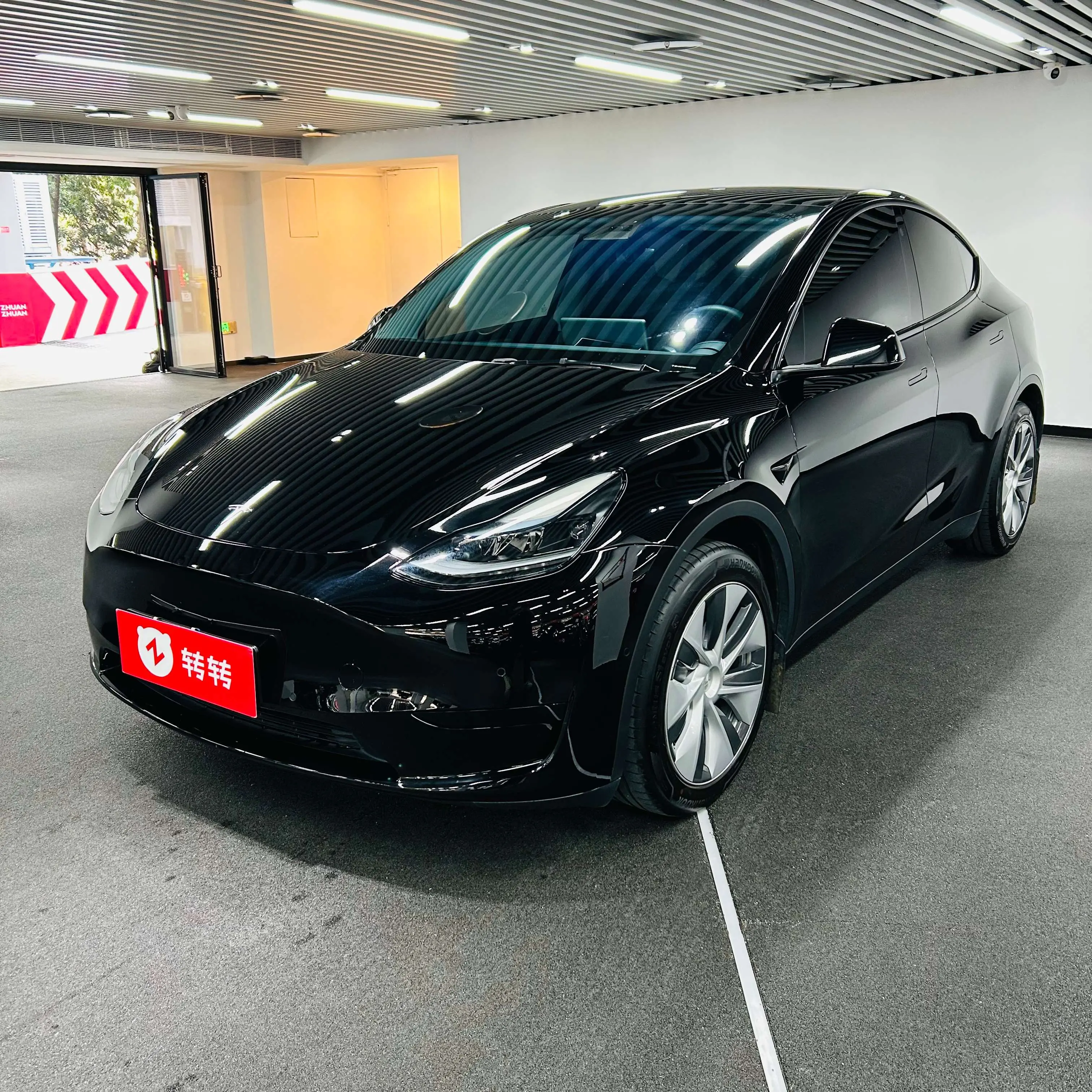 Tesla Model Y  из Китая
