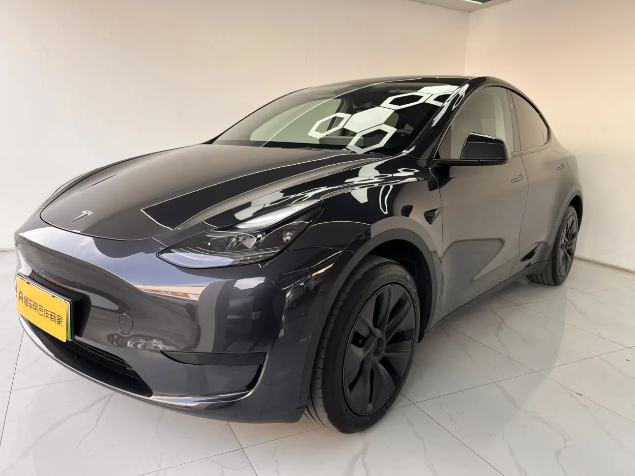 Tesla Model Y  из Китая