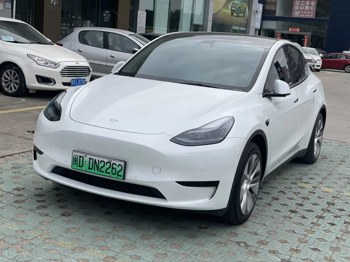 Tesla Model Y  из Китая