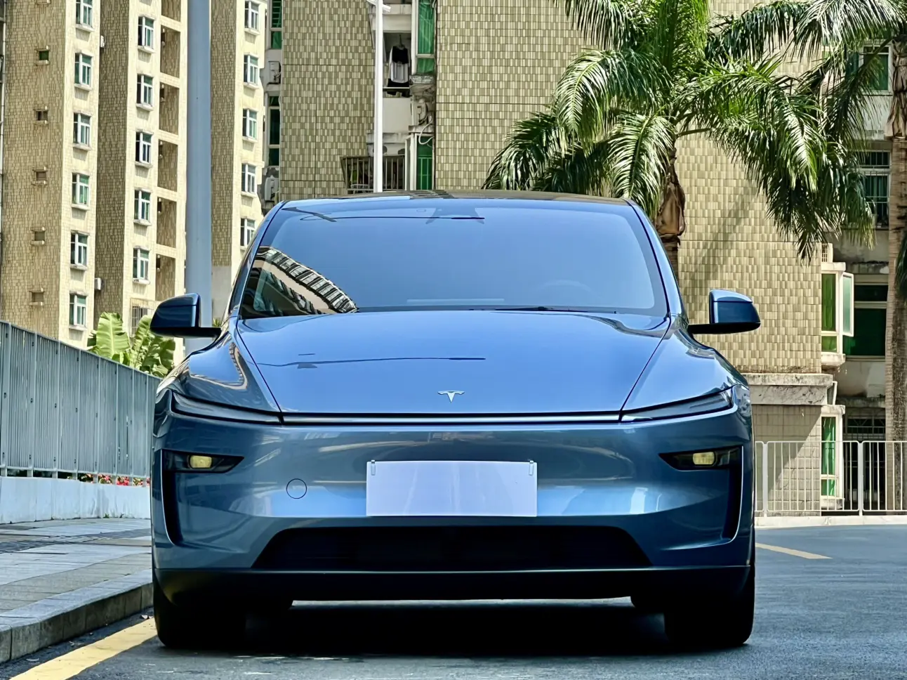 Tesla Model Y  из Китая