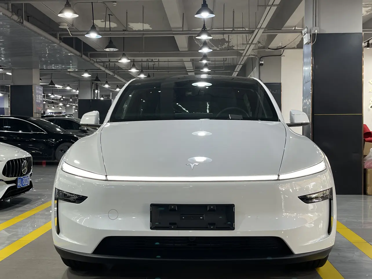 Tesla Model Y  из Китая