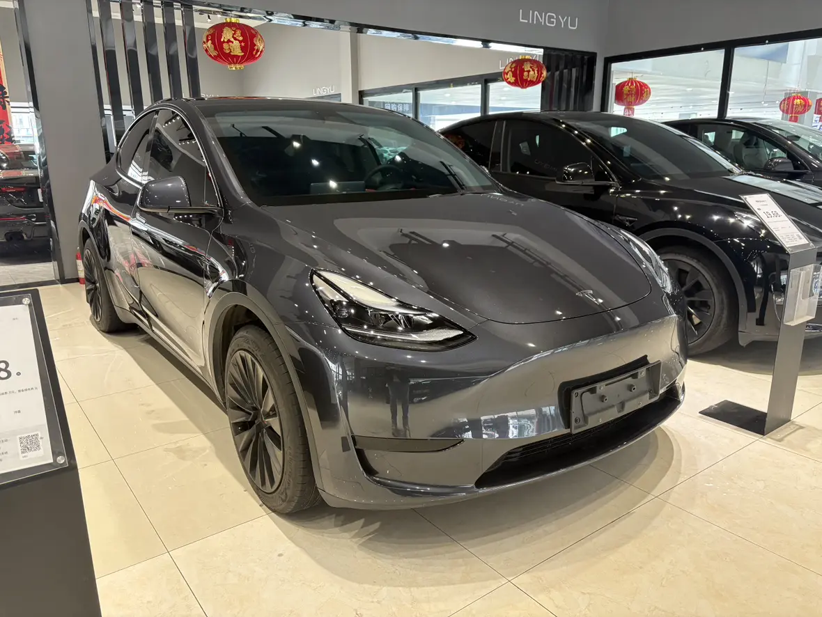 Tesla Model Y  из Китая