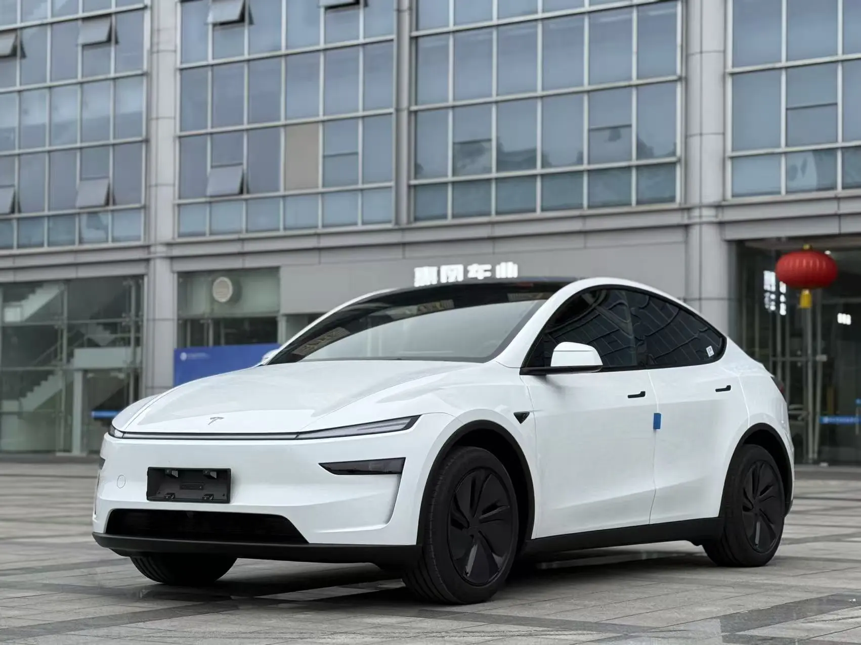 Tesla Model Y  из Китая