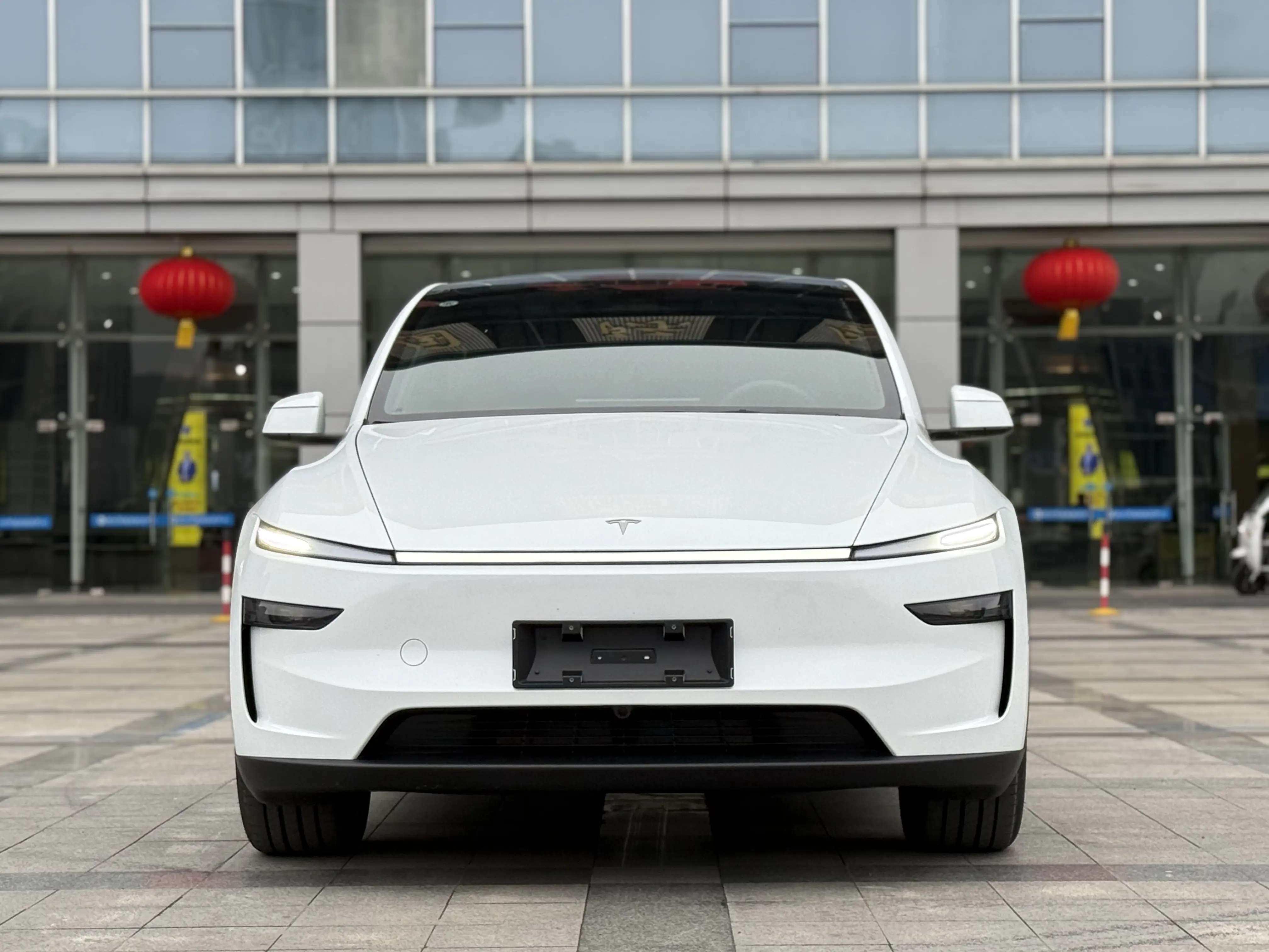 Tesla Model Y  из Китая