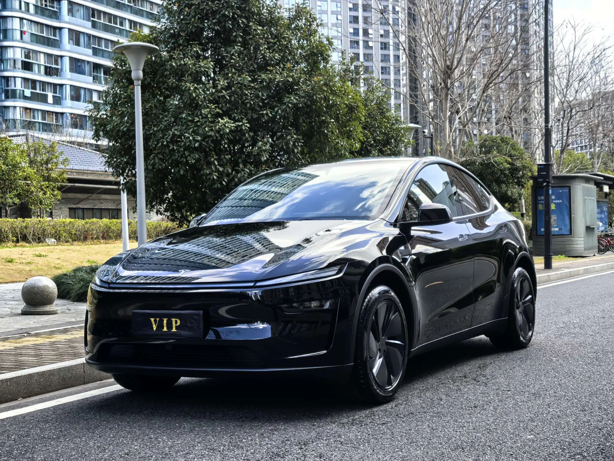 Tesla Model Y  из Китая