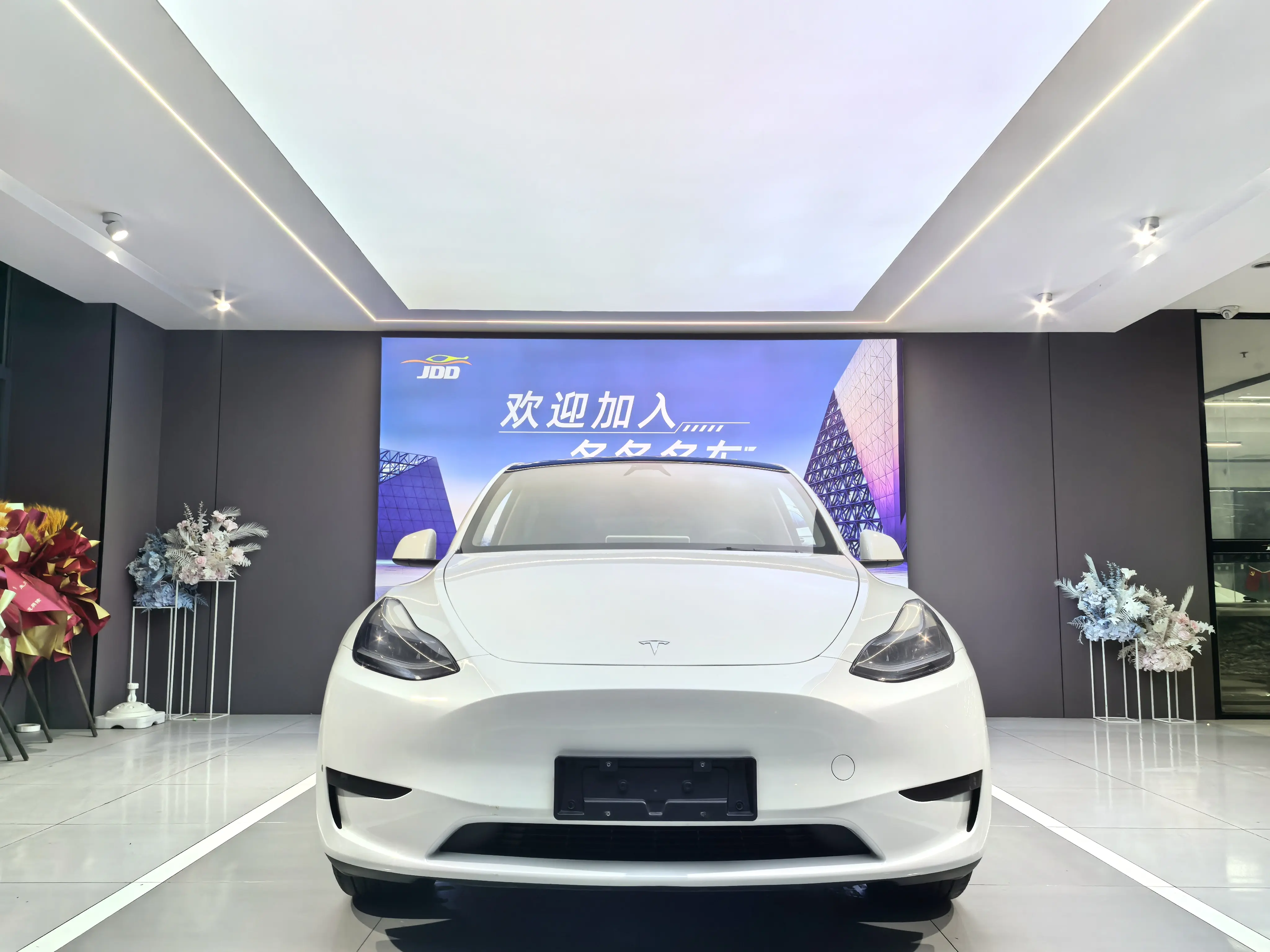 Tesla Model Y  из Китая