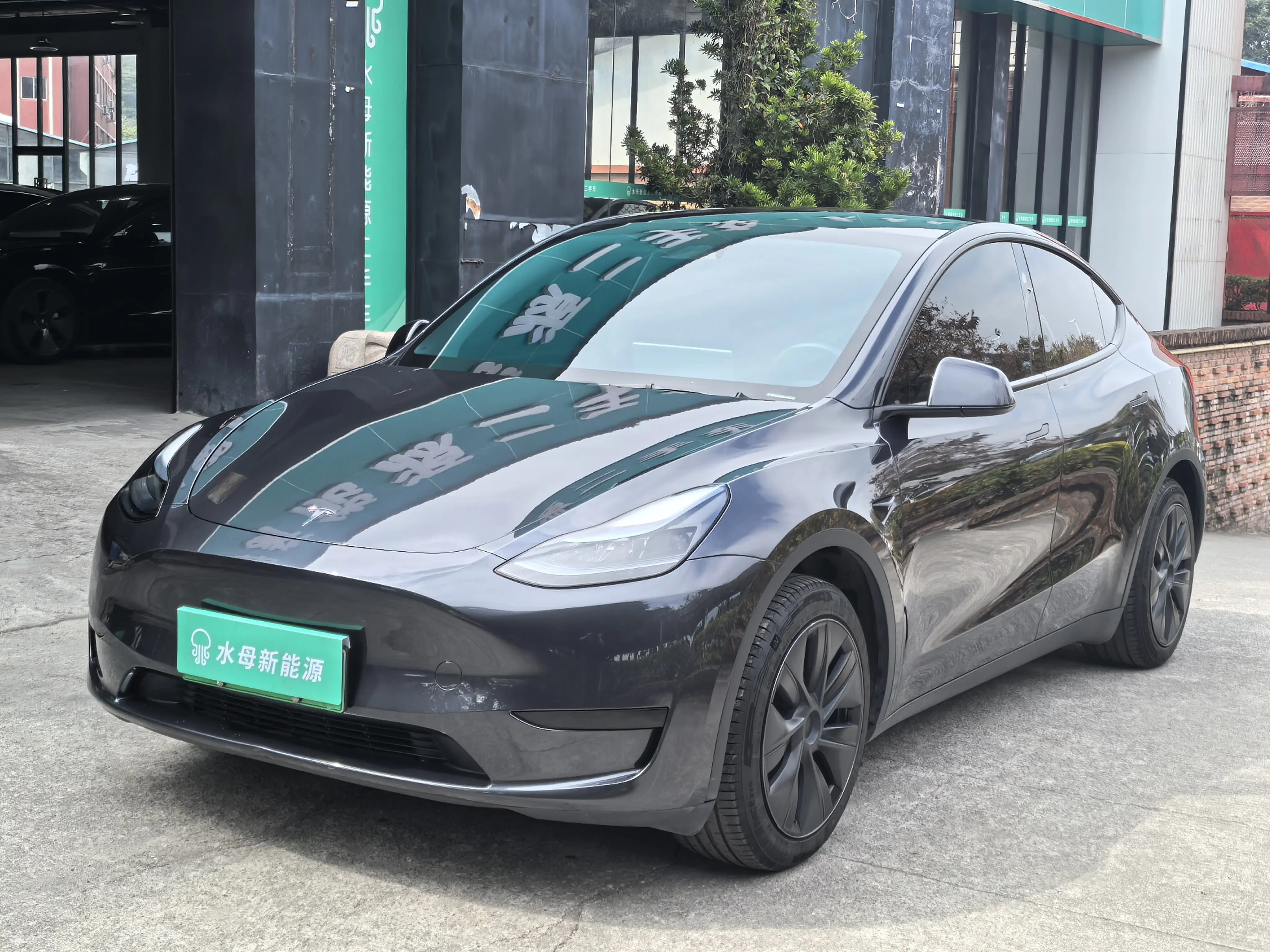 Tesla Model Y  из Китая