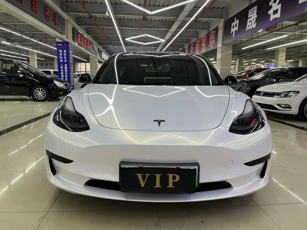 Tesla Model 3  из Китая