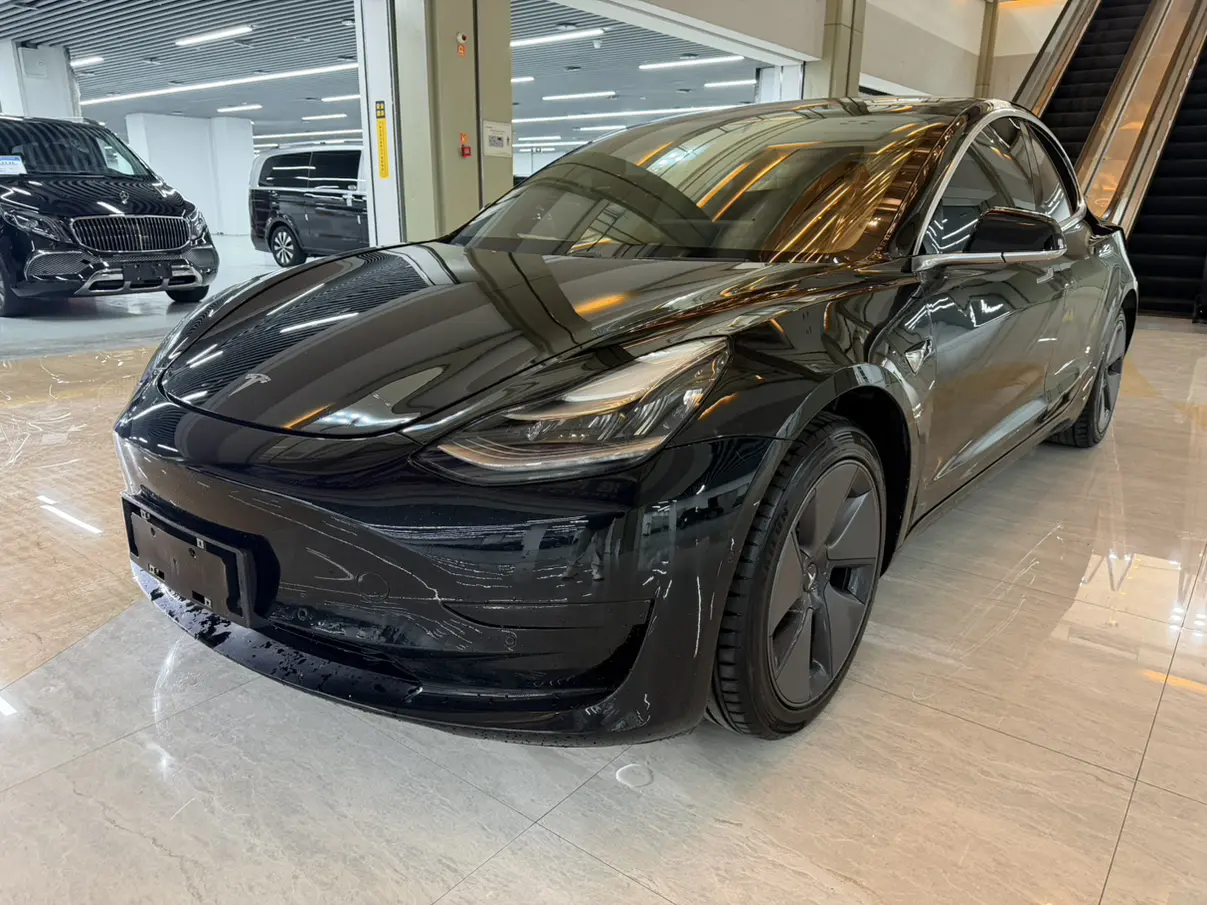 Tesla Model 3  из Китая