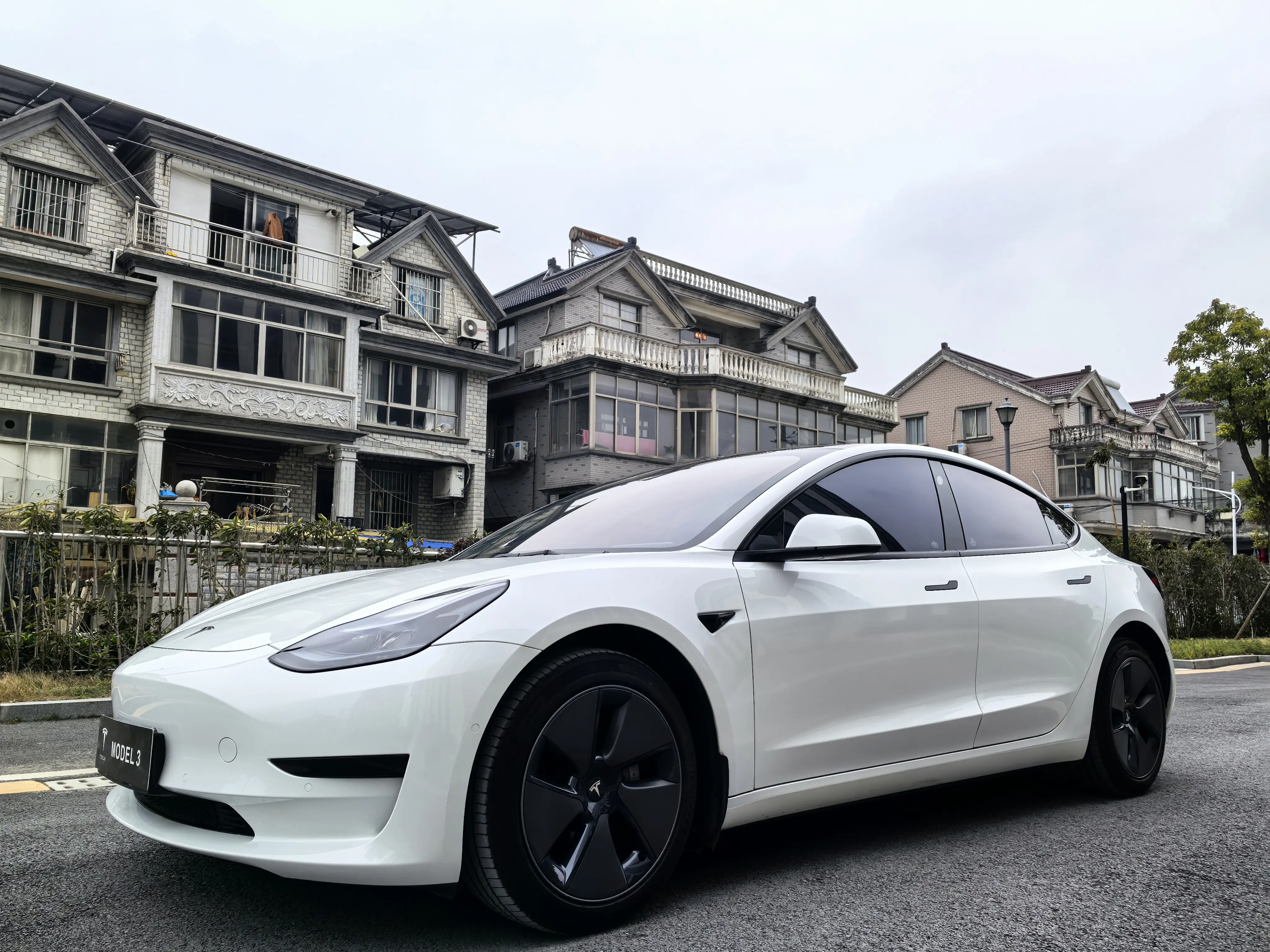 Tesla Model 3  из Китая