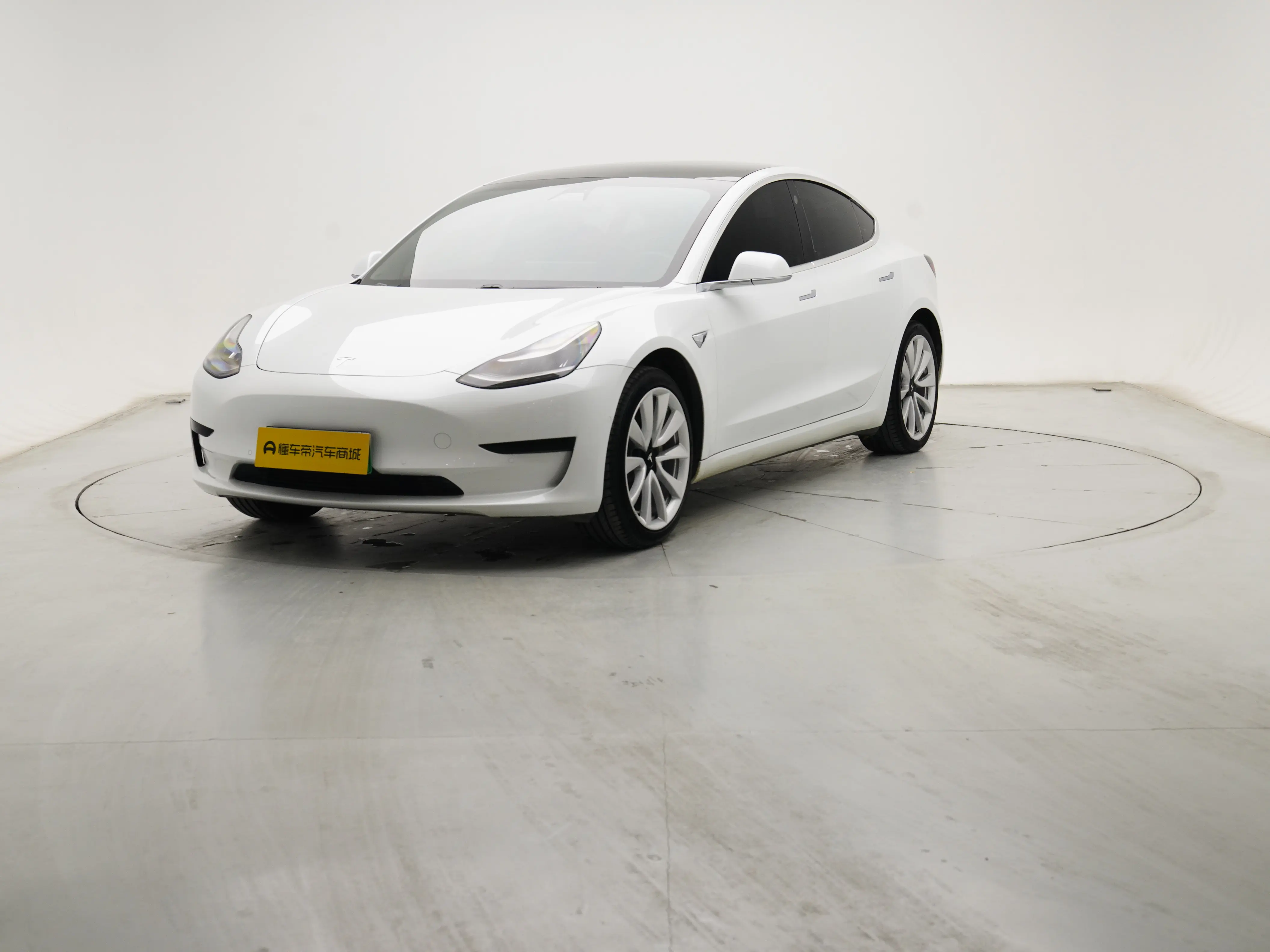 Tesla Model 3  из Китая