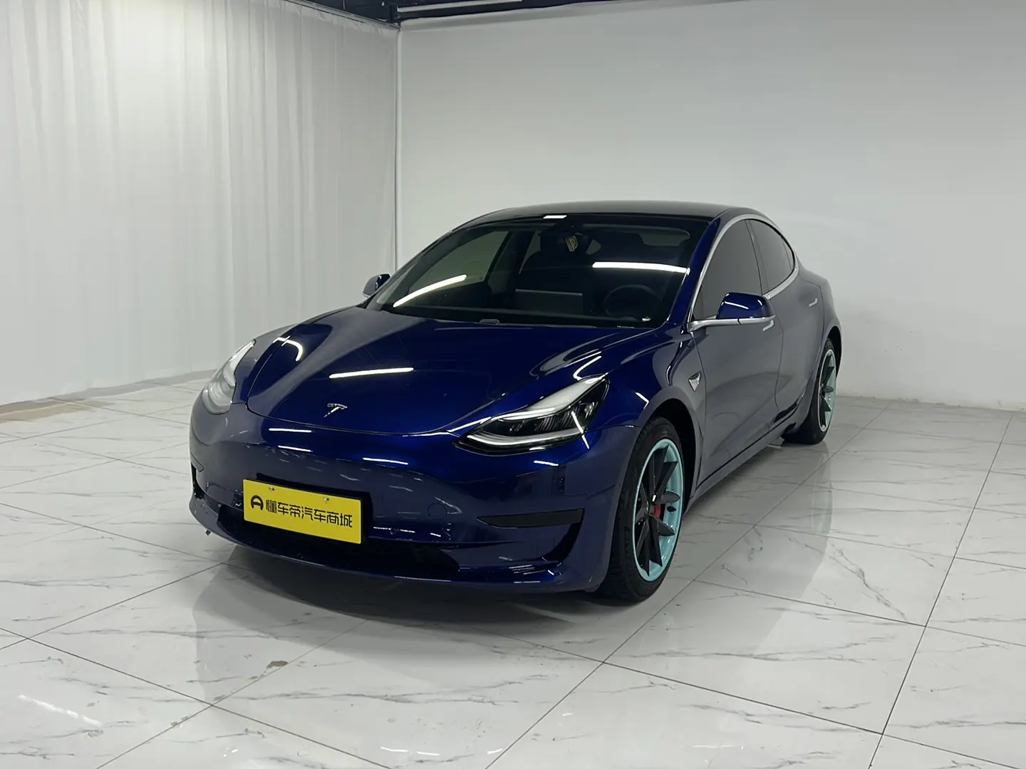 Tesla Model 3  из Китая