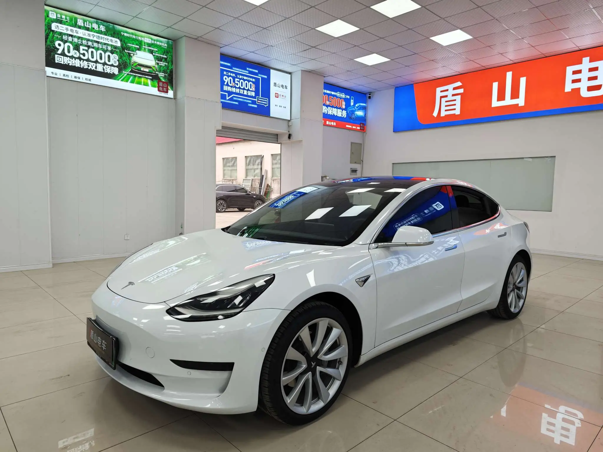 Tesla Model 3  из Китая