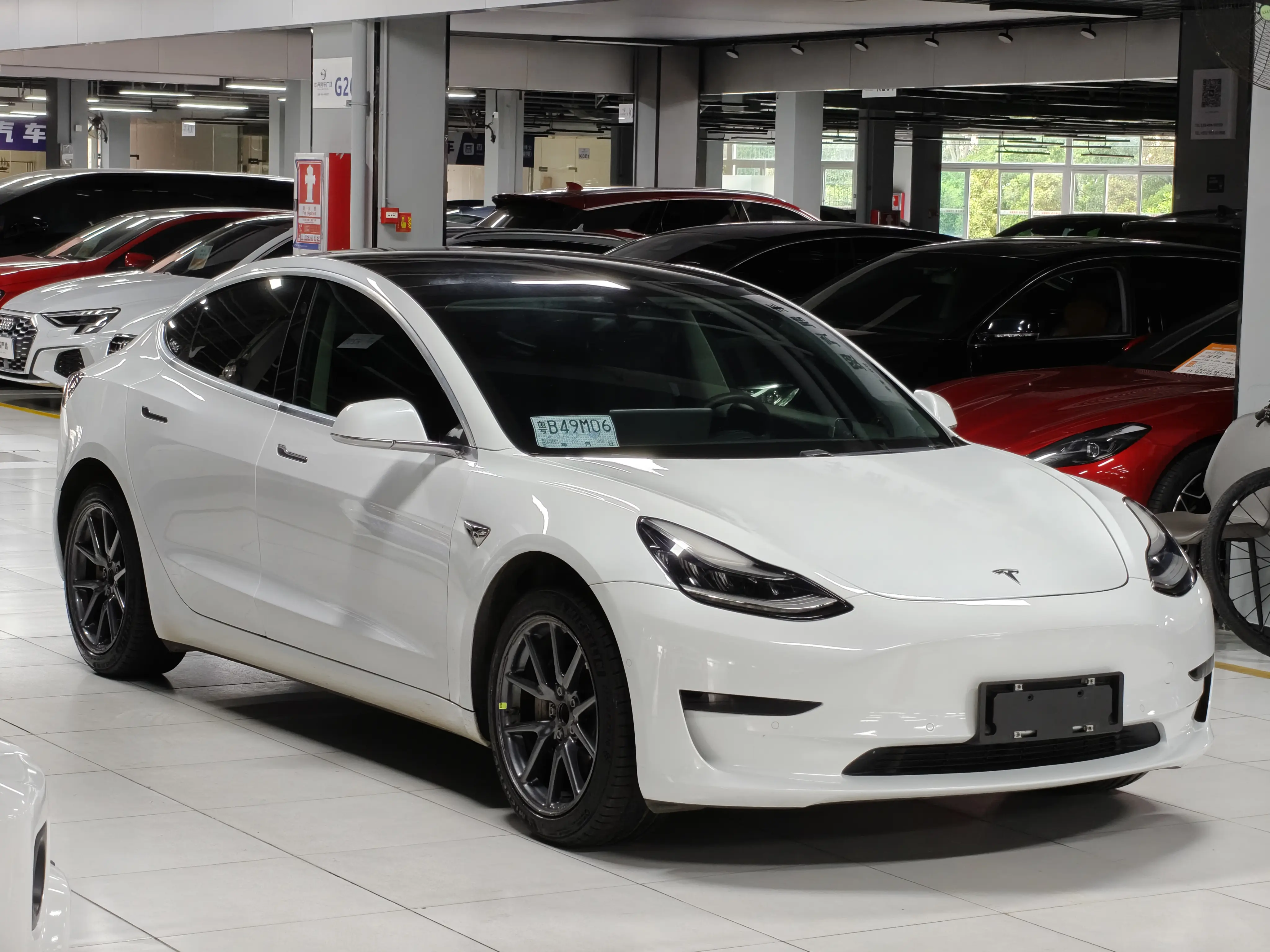 Tesla Model 3  из Китая