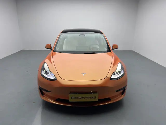 Tesla Model 3  из Китая