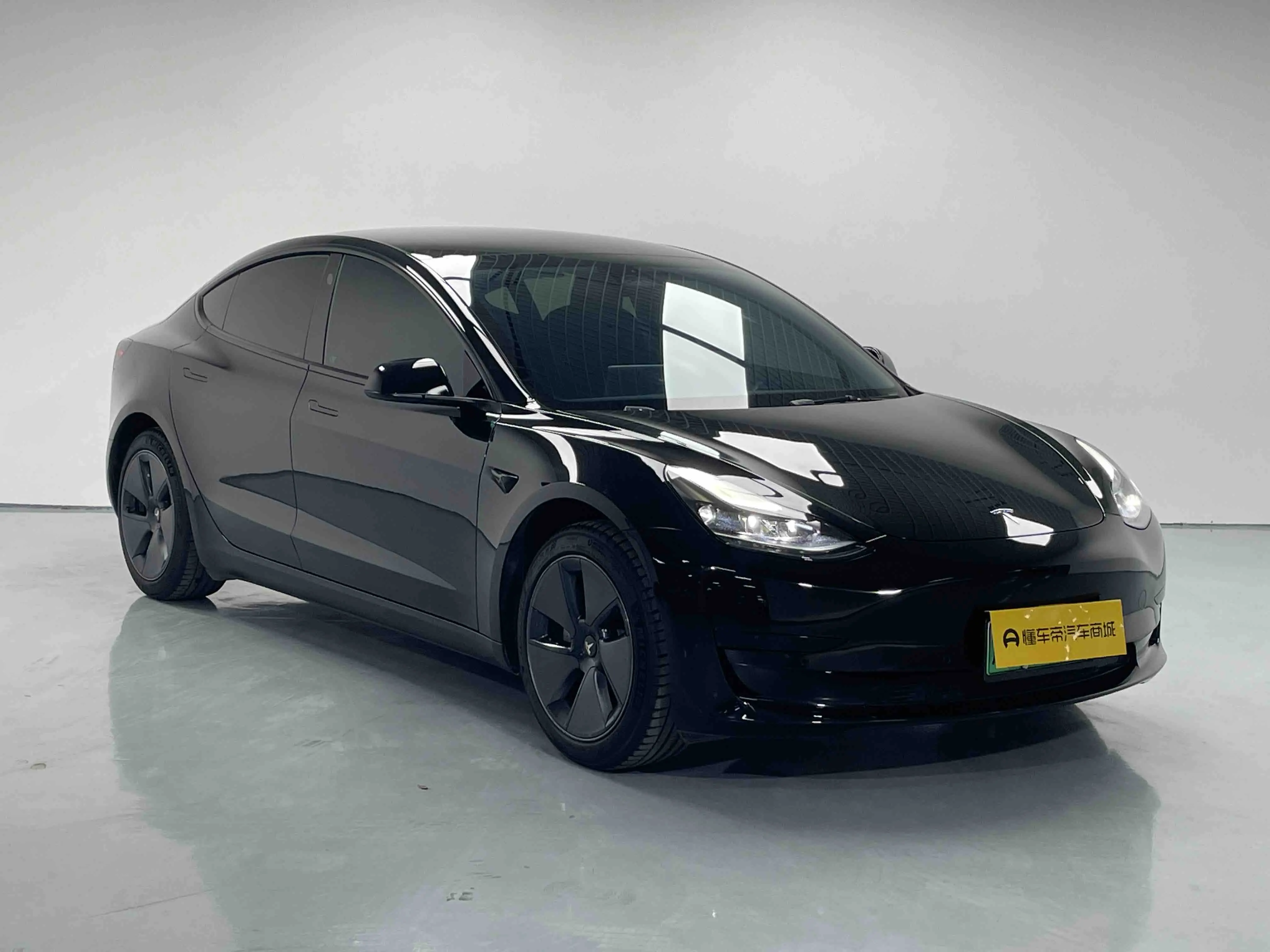 Tesla Model 3  из Китая