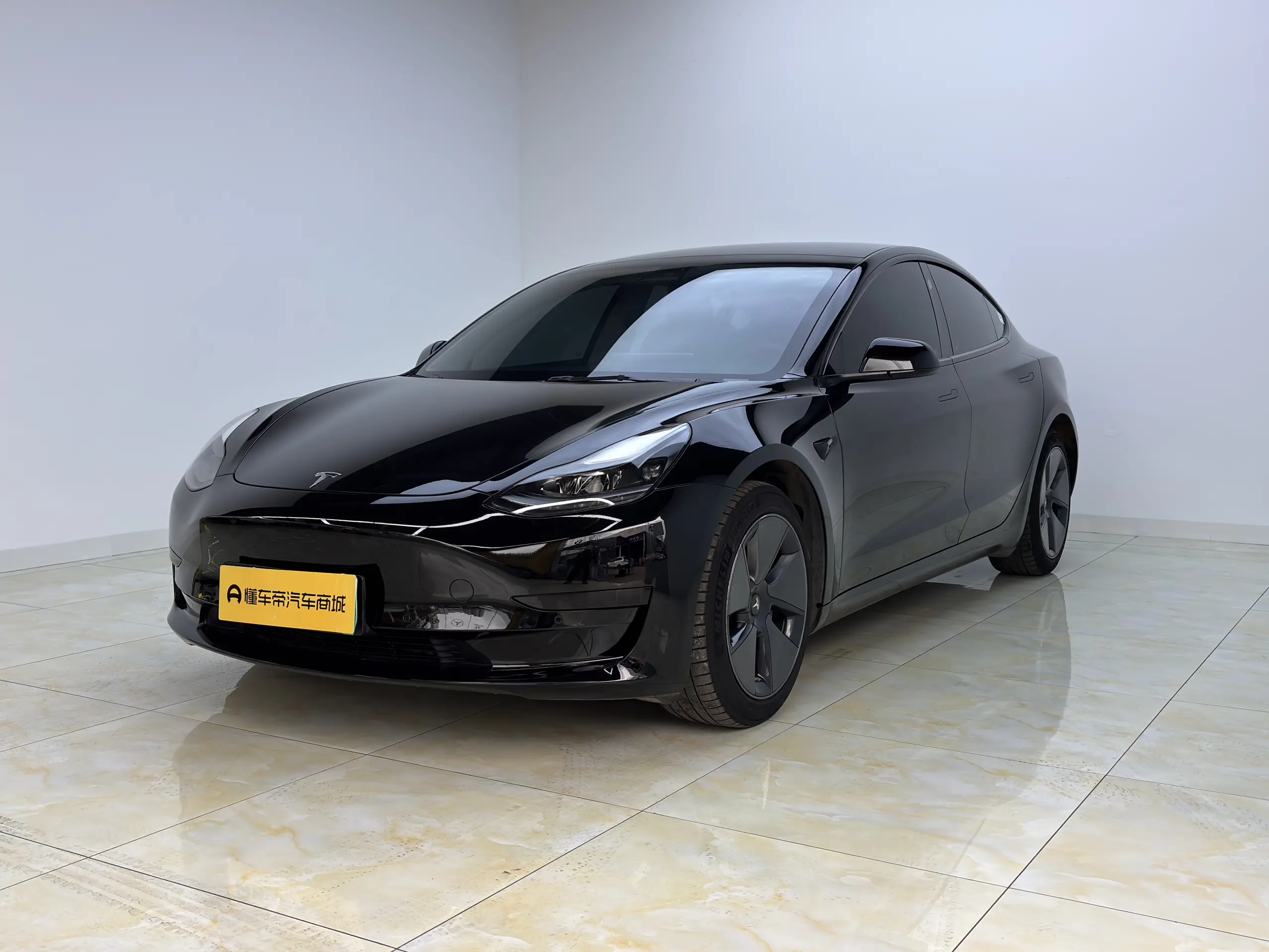 Tesla Model 3  из Китая