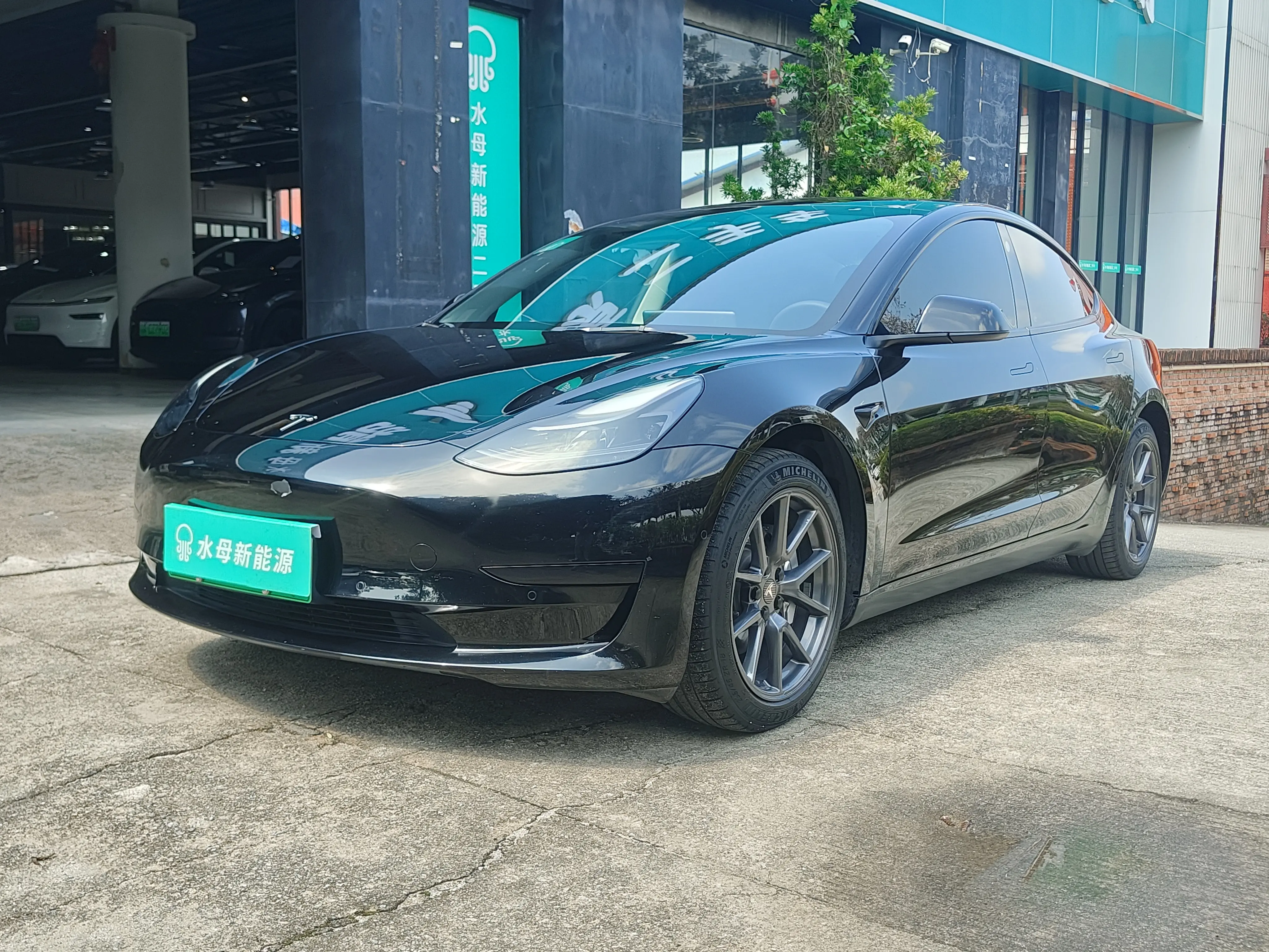 Tesla Model 3  из Китая