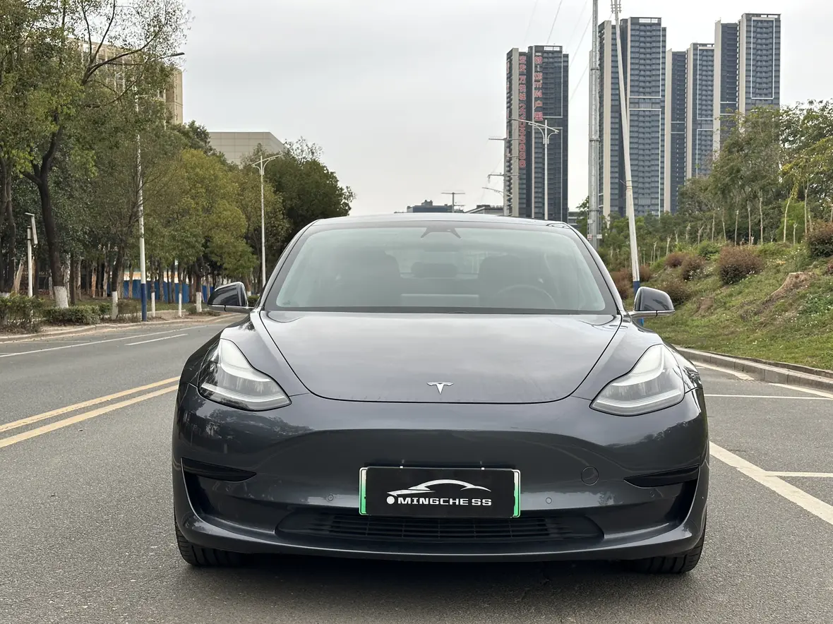 Tesla Model 3  из Китая
