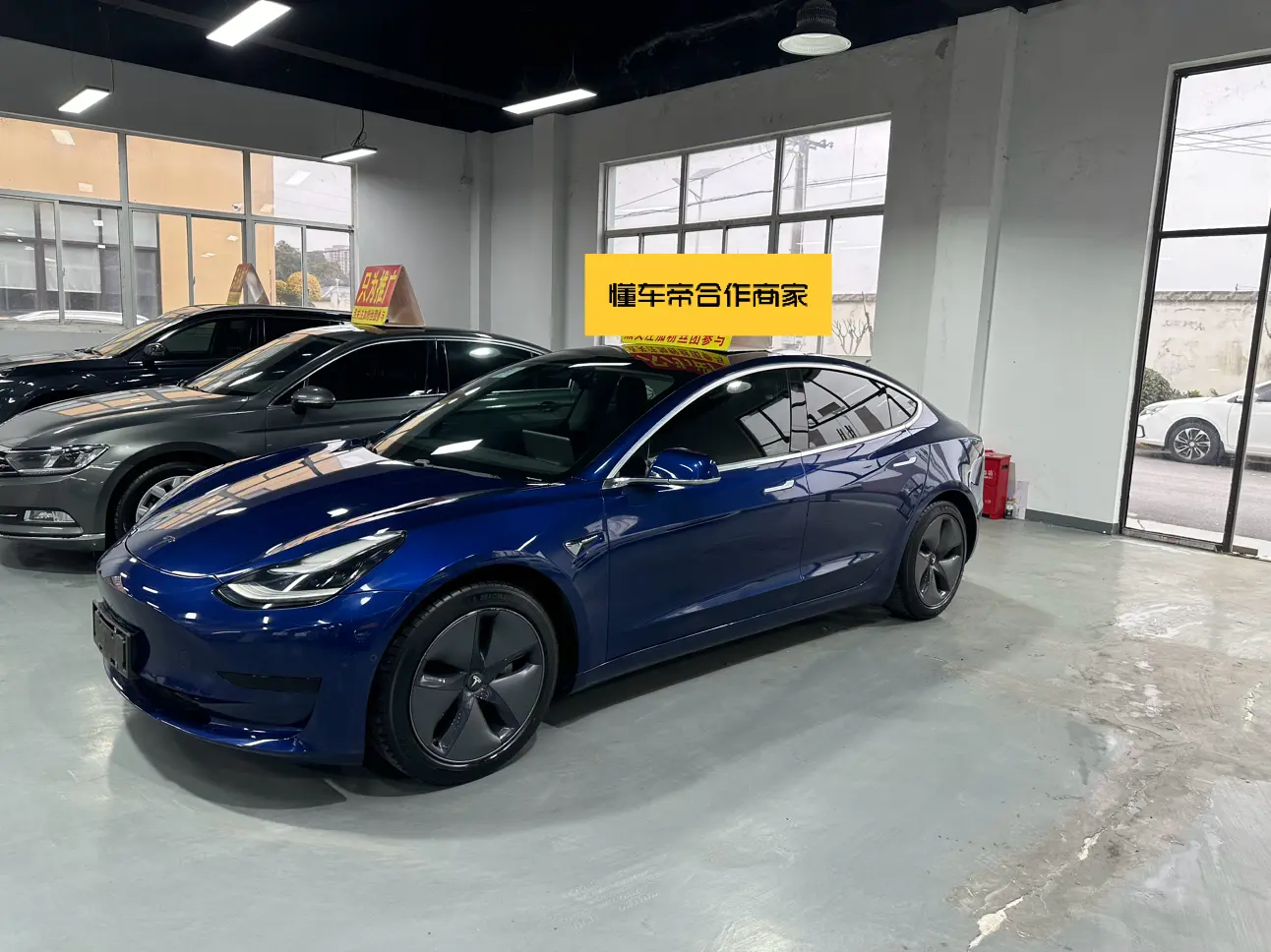 Tesla Model 3  из Китая