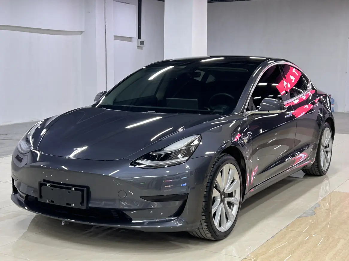 Tesla Model 3  из Китая