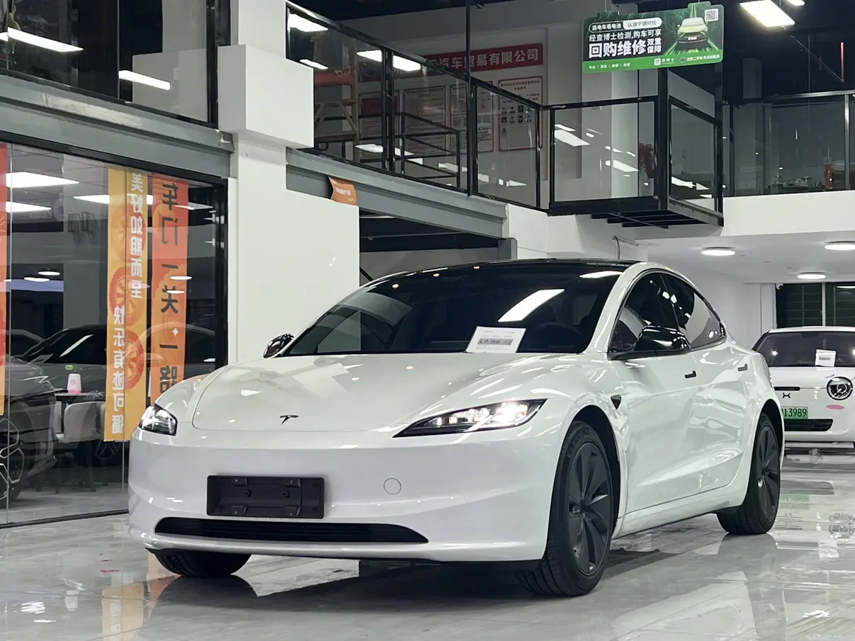 Tesla Model 3  из Китая