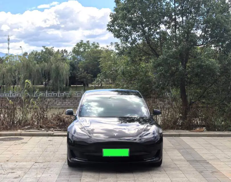 Tesla Model 3  из Китая