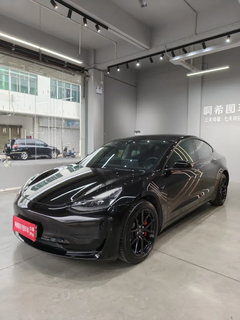 Tesla Model 3  из Китая